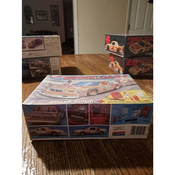 Vintage 1990 Monogram 12 Miller High Life Buick Stock Car+ Model Kit 1:24 Nascar - Picture 7 of 7